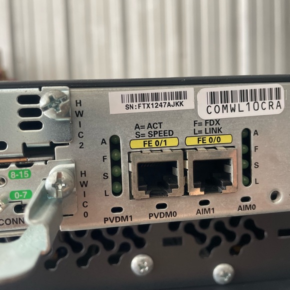 CISCO 2800 Series Cisco 2811 Integrated Services Router - Picture 8 of 8